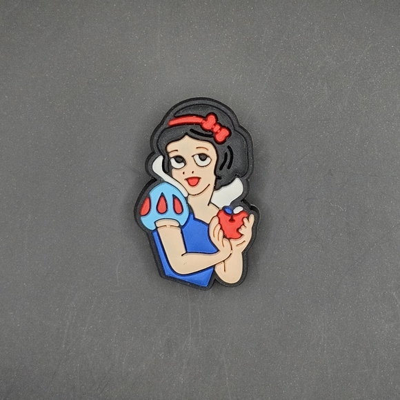 (5/$15) Disney Snow White Croc Charm - Picture 1 of 2
